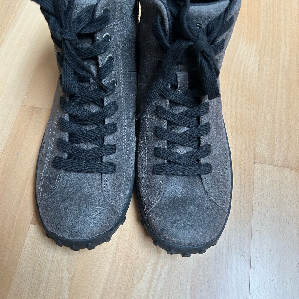 New Taos Trail Shoe Size 8.5 Women’s